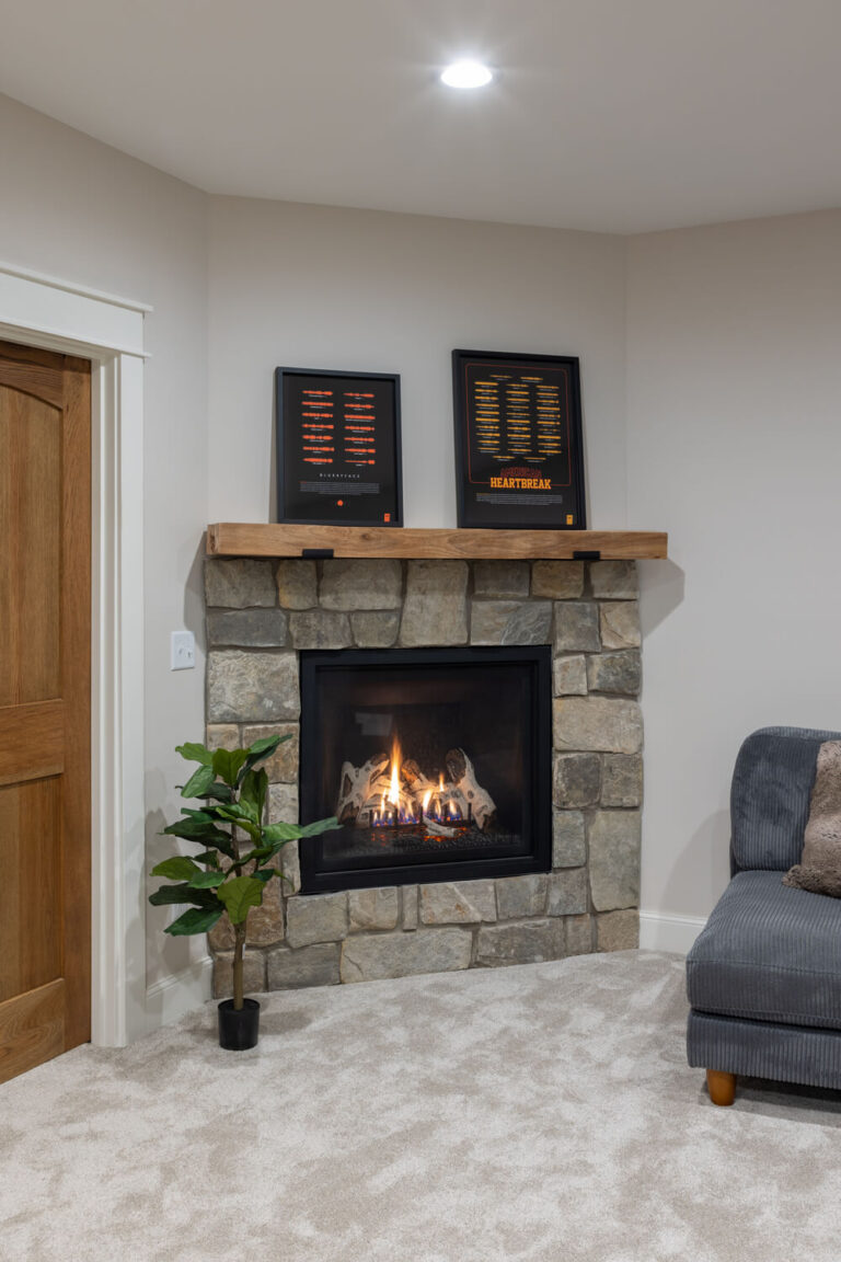 Fireplace Home 17